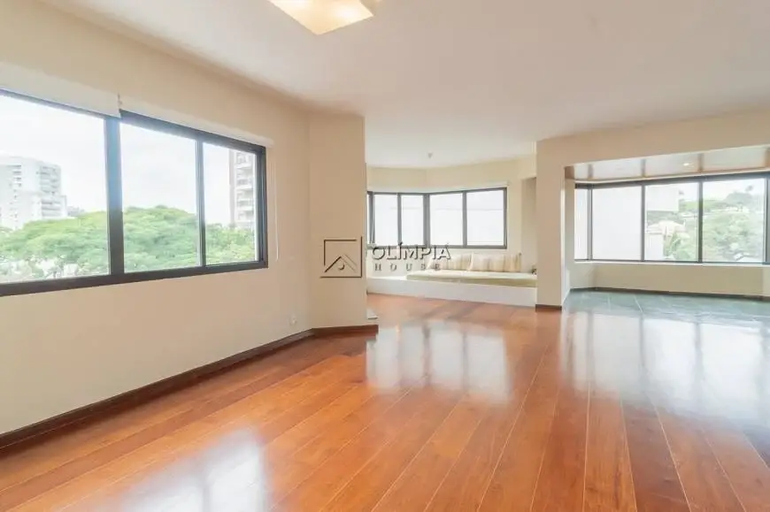 Foto 1 de Apartamento com 4 Quartos para alugar, 217m² em Vila Madalena, São Paulo