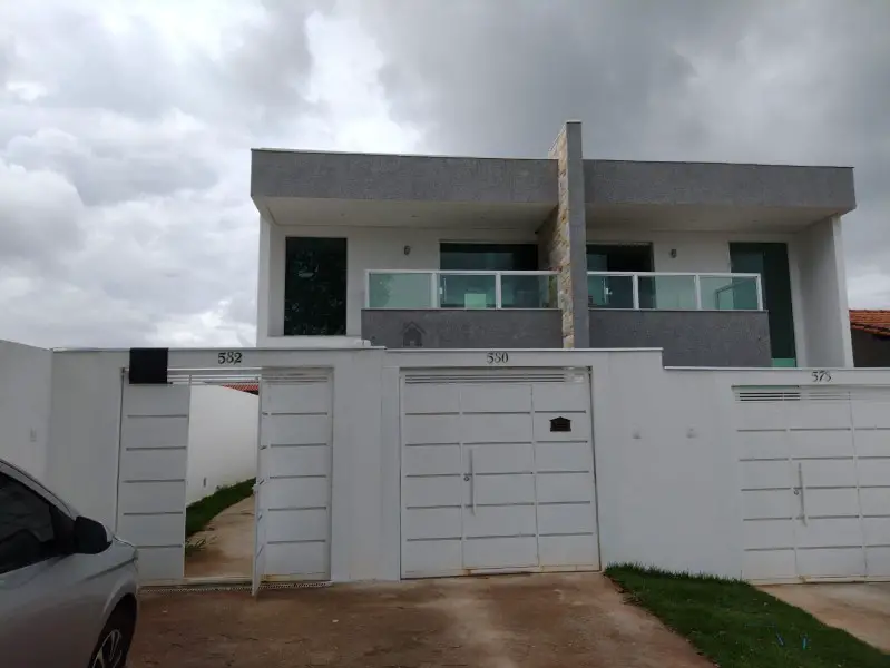Foto 1 de Casa com 2 Quartos à venda, 120m² em Residencial Lagoa, Betim