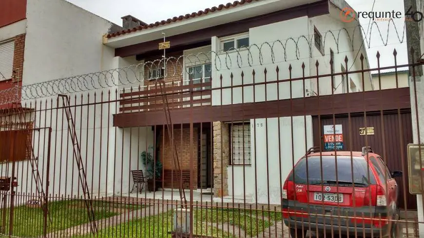 Foto 1 de Casa com 3 Quartos à venda, 576m² em Centro, Pelotas
