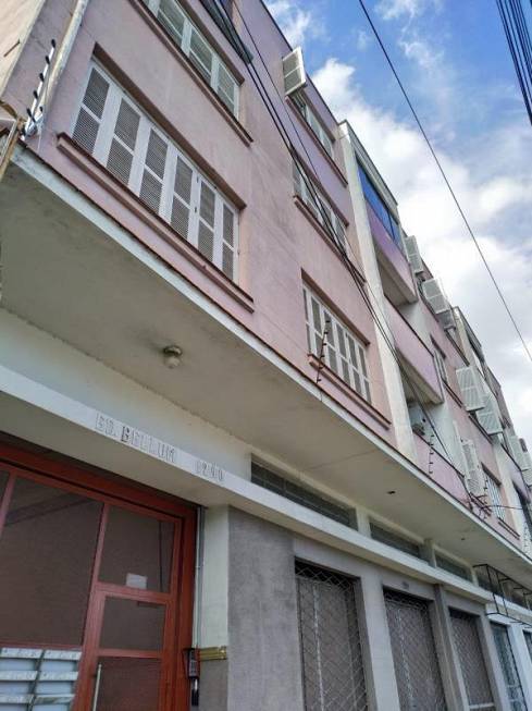 Foto 3 de Apartamento com 1 Quarto para alugar, 52m² em Navegantes, Porto Alegre