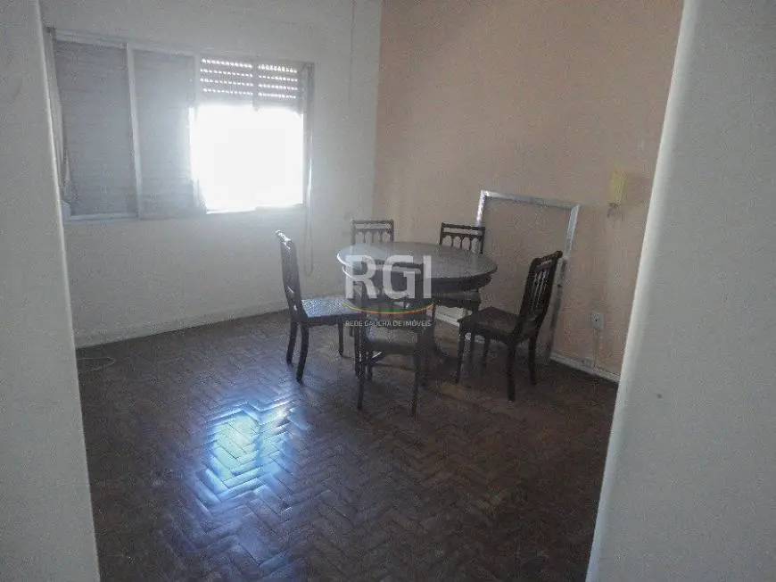 Foto 2 de Apartamento com 1 Quarto à venda, 59m² em Passo da Areia, Porto Alegre