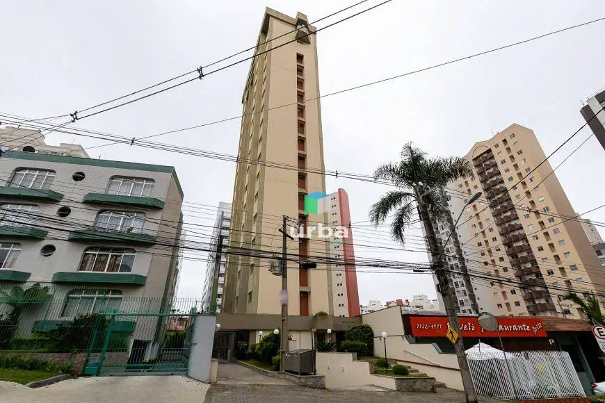 Foto 1 de Apartamento com 2 Quartos à venda, 66m² em Jardim Botânico, Curitiba