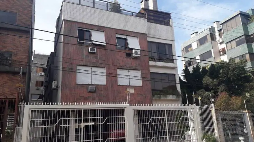 Foto 2 de Apartamento com 2 Quartos à venda, 70m² em Jardim Itú Sabará, Porto Alegre