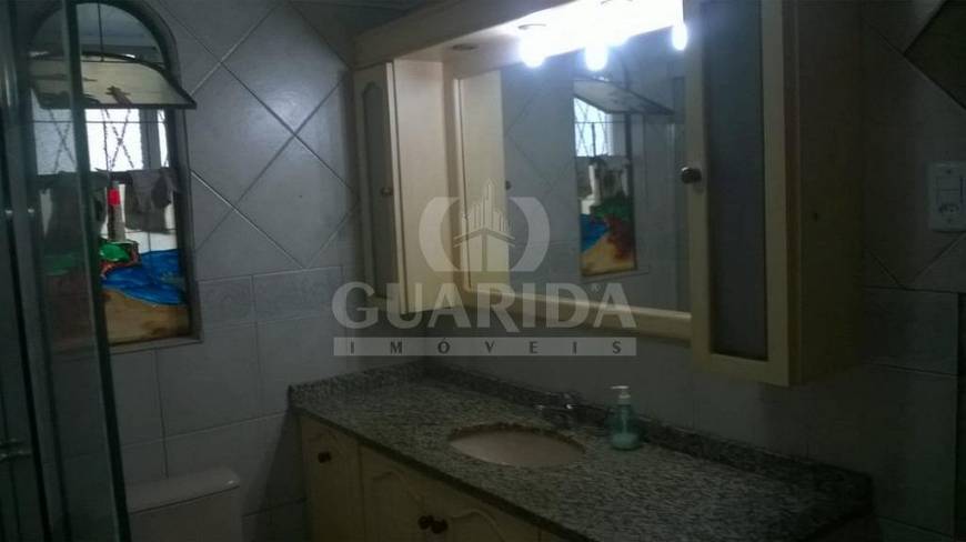 Foto 5 de Apartamento com 3 Quartos à venda, 69m² em Humaitá, Porto Alegre