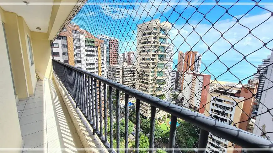 Foto 5 de Apartamento com 3 Quartos à venda, 68m² em Meireles, Fortaleza