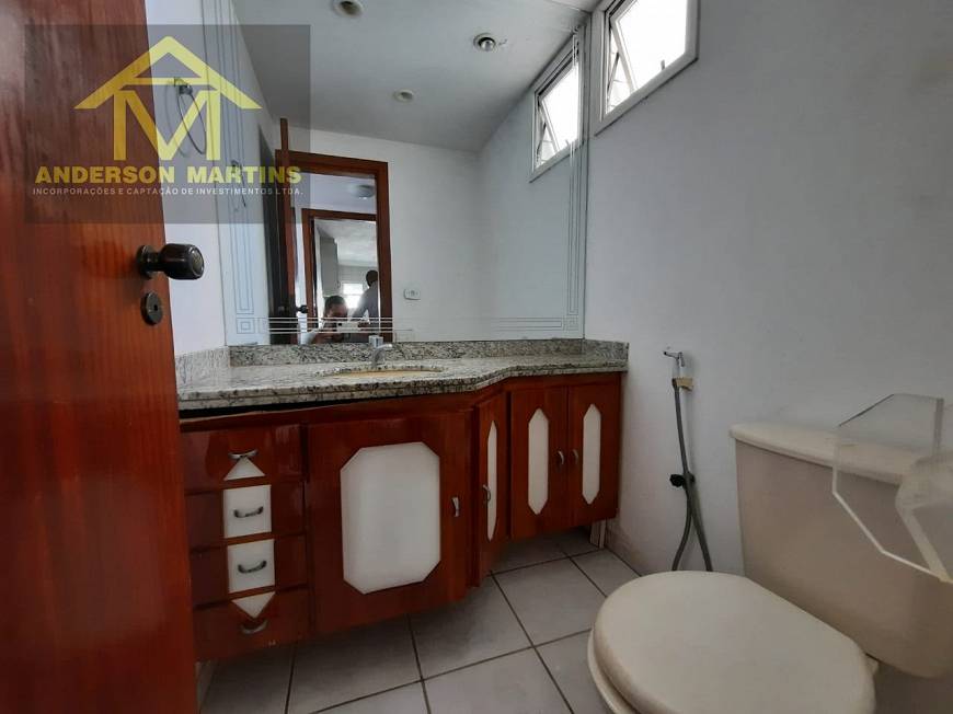 Foto 2 de Apartamento com 4 Quartos à venda, 220m² em Praia da Costa, Vila Velha
