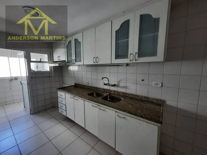 Foto 4 de Apartamento com 4 Quartos à venda, 220m² em Praia da Costa, Vila Velha