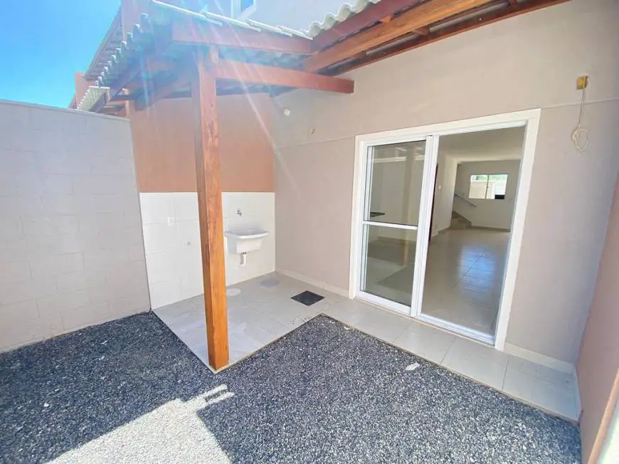 Foto 2 de Casa com 2 Quartos à venda, 70m² em Solar do Porto, Serra