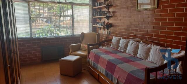 Foto 4 de Casa com 6 Quartos à venda, 600m² em Santa Rosa, Niterói