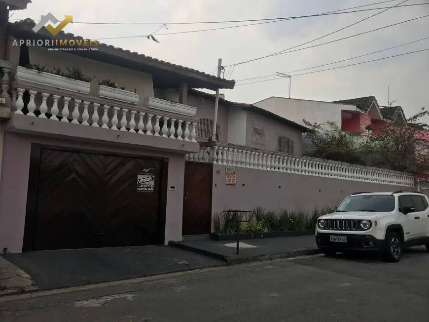 Foto 1 de Sobrado com 3 Quartos à venda, 255m² em Vila Mazzei, Santo André
