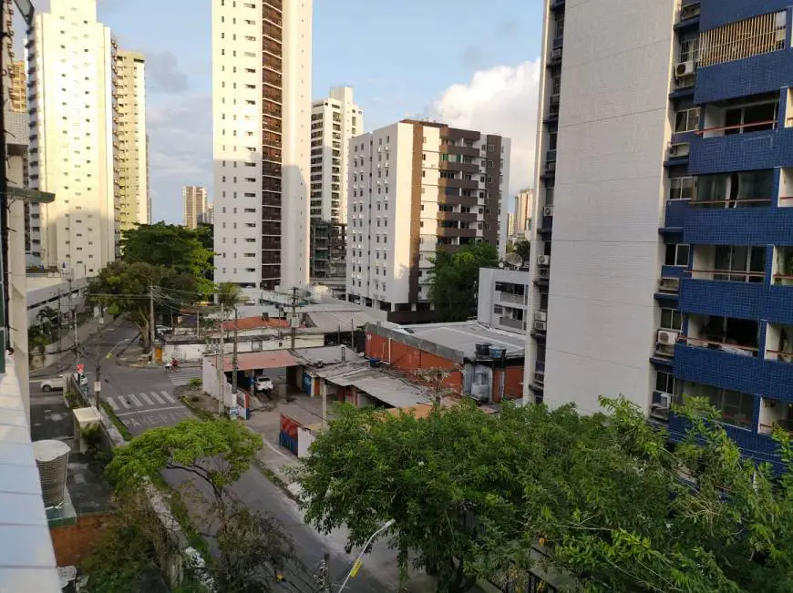 Foto 2 de Apartamento com 2 Quartos à venda, 82m² em Boa Viagem, Recife