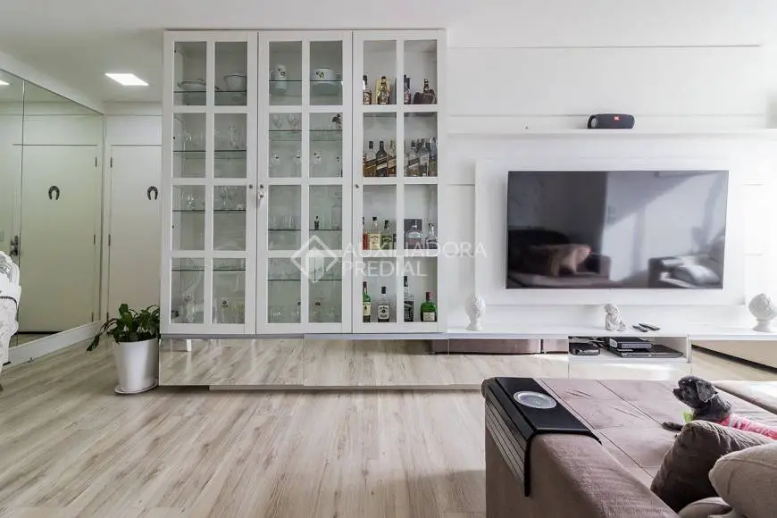 Foto 2 de Apartamento com 3 Quartos à venda, 76m² em Santana, Porto Alegre