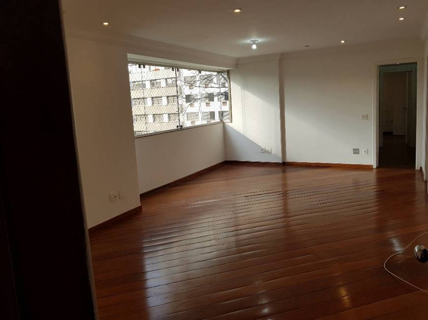 Foto 1 de Apartamento com 3 Quartos para alugar, 120m² em Serra, Belo Horizonte