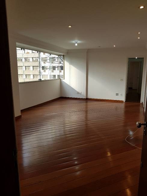 Foto 3 de Apartamento com 3 Quartos para alugar, 120m² em Serra, Belo Horizonte