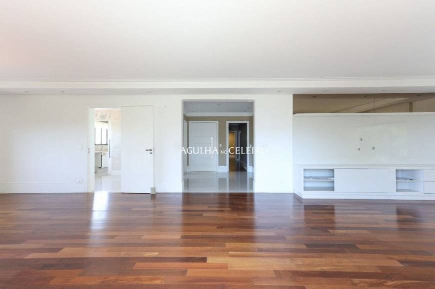 Foto 4 de Apartamento com 4 Quartos para alugar, 250m² em Pinheiros, São Paulo