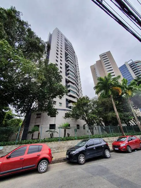 Foto 1 de Apartamento com 4 Quartos à venda, 183m² em Poço, Recife