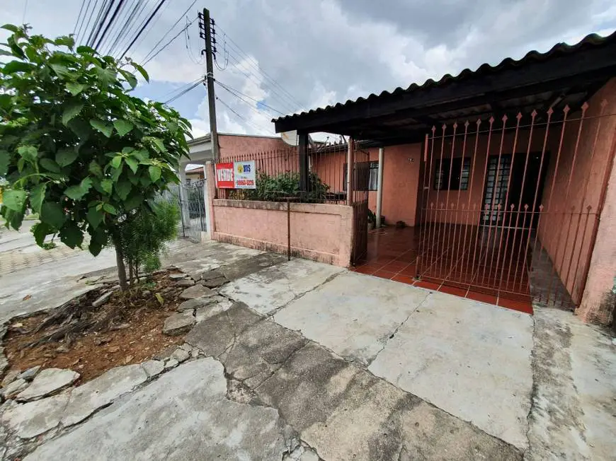 Foto 2 de Casa com 2 Quartos à venda, 102m² em Alto Boqueirão, Curitiba