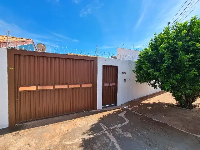 Foto 1 de Casa com 2 Quartos para alugar, 58m² em Monte Castelo, Campo Grande