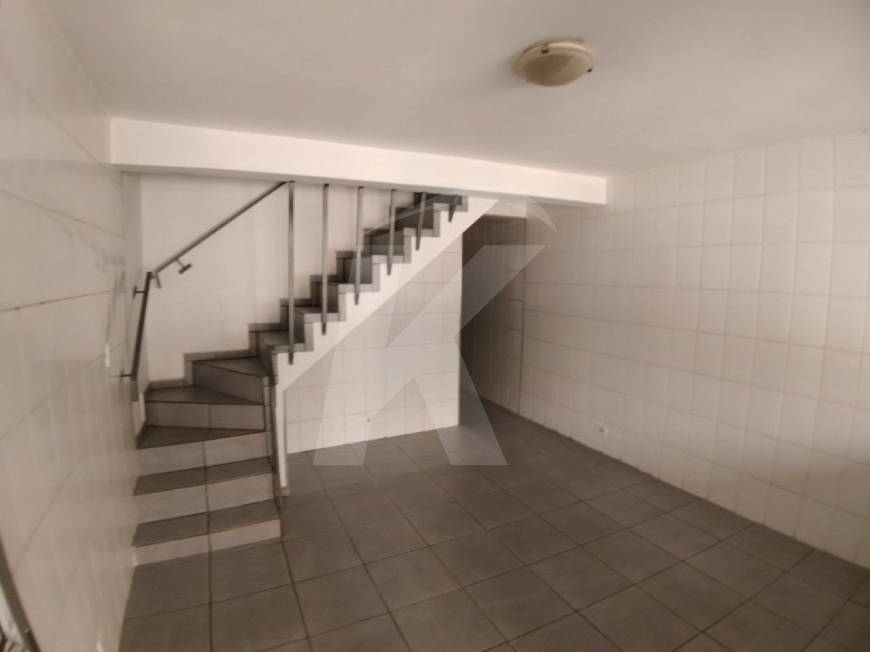 Foto 3 de Casa com 2 Quartos para alugar, 70m² em Parada Inglesa, São Paulo