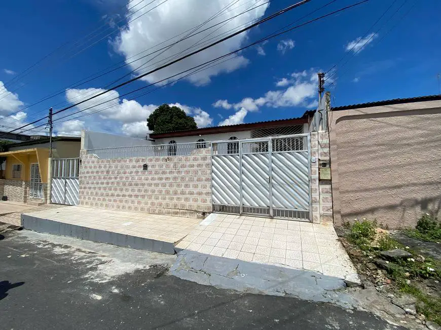 Foto 1 de Casa com 3 Quartos para venda ou aluguel, 160m² em Da Paz, Manaus