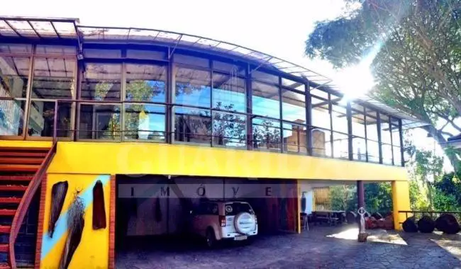 Foto 1 de Casa com 3 Quartos à venda, 700m² em Três Figueiras, Porto Alegre