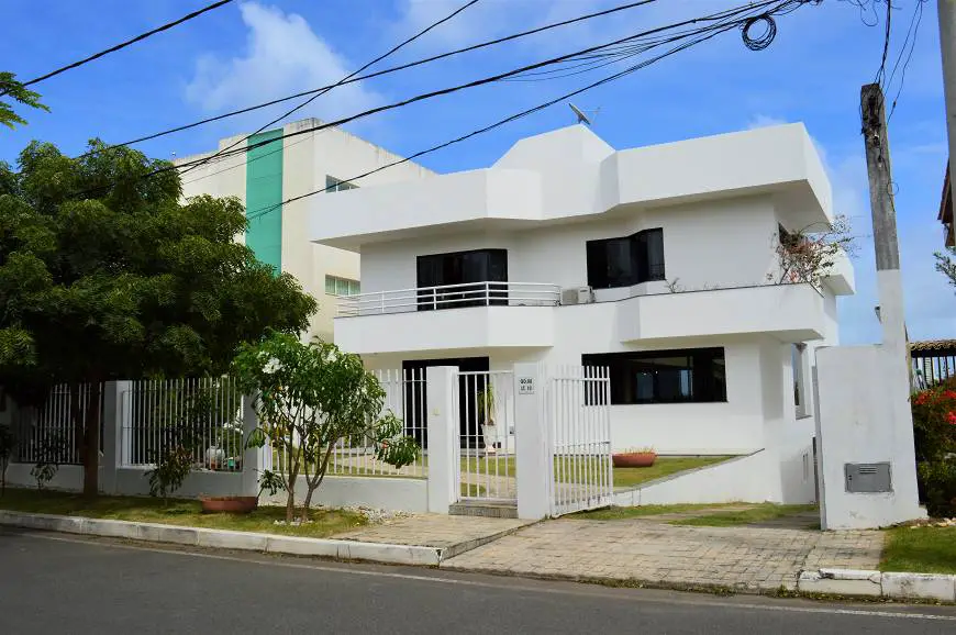 Foto 1 de Casa com 4 Quartos para alugar, 800m² em Piatã, Salvador