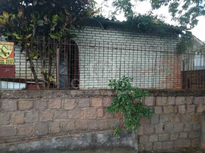 Foto 1 de Casa com 5 Quartos à venda, 150m² em Jardim Itú Sabará, Porto Alegre