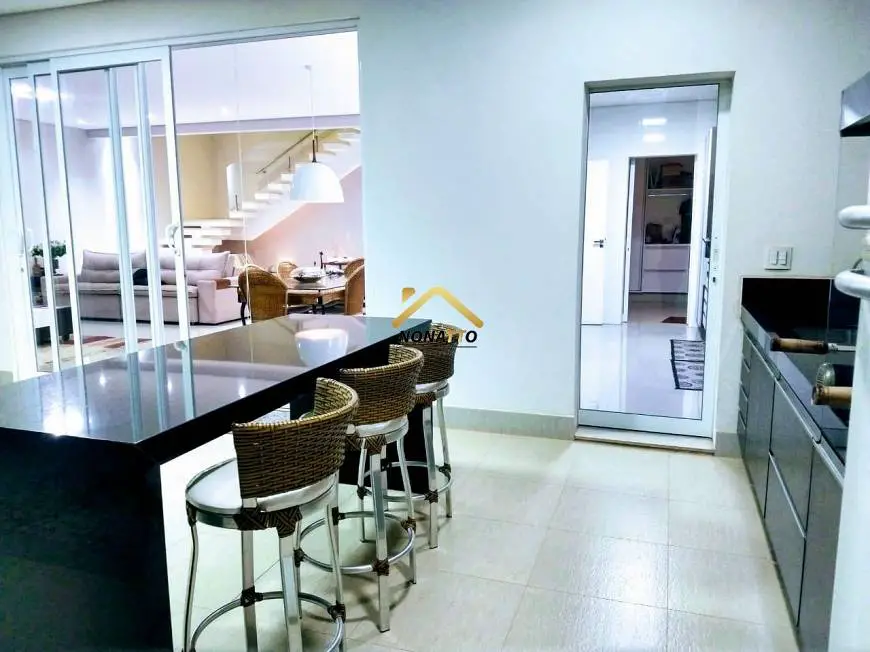 Foto 4 de Casa de Condomínio com 3 Quartos à venda, 300m² em Betel, Paulínia