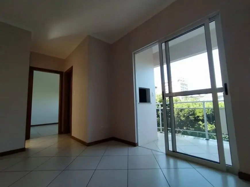 Foto 3 de Apartamento com 2 Quartos para alugar, 60m² em Centro, Lajeado
