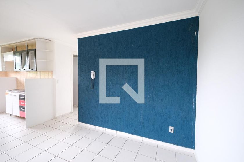 Foto 1 de Apartamento com 2 Quartos para alugar, 42m² em Colônia Rio Grande, São José dos Pinhais