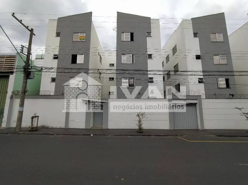 Foto 1 de Apartamento com 3 Quartos para alugar, 85m² em Brasil, Uberlândia