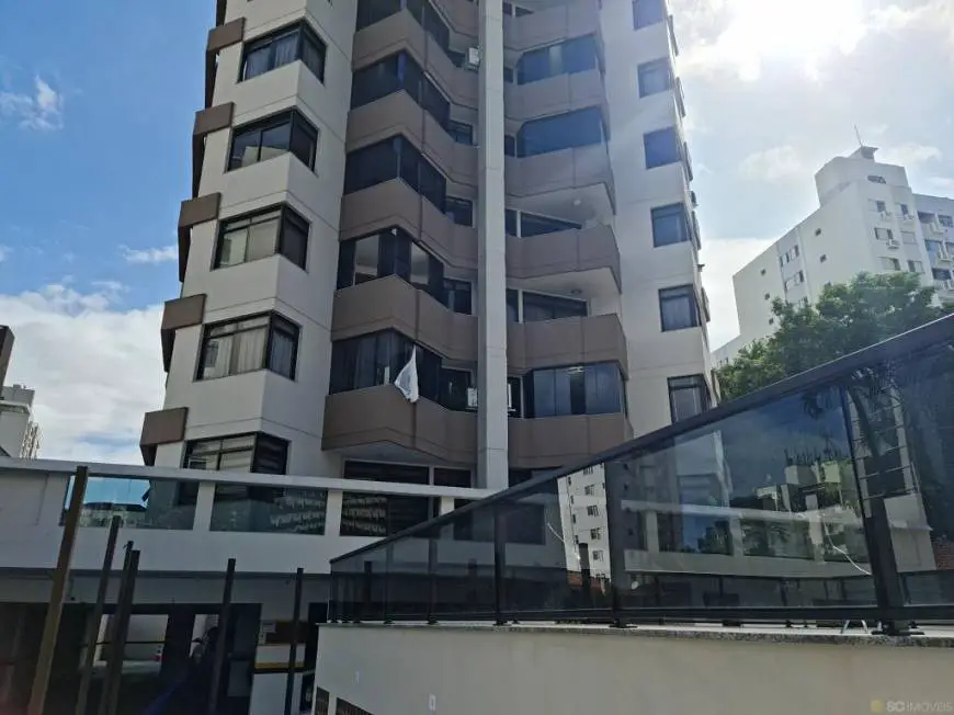 Foto 1 de Apartamento com 3 Quartos à venda, 157m² em Centro, Florianópolis
