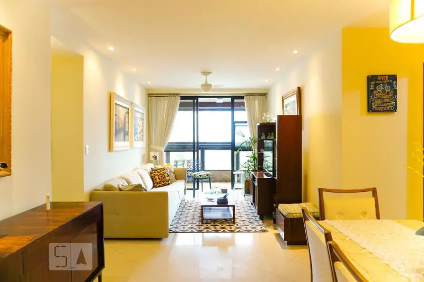 Foto 2 de Apartamento com 4 Quartos para alugar, 135m² em Jardim Oceanico, Rio de Janeiro