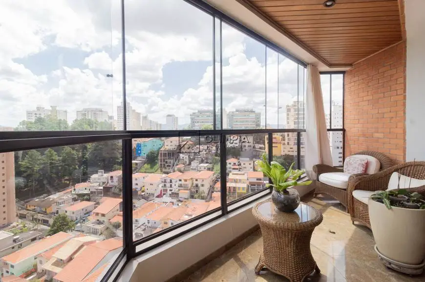 Foto 4 de Apartamento com 4 Quartos para alugar, 278m² em Vila Madalena, São Paulo