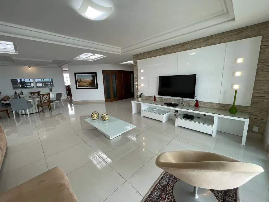 Foto 1 de Apartamento com 5 Quartos à venda, 298m² em Jardins, Aracaju