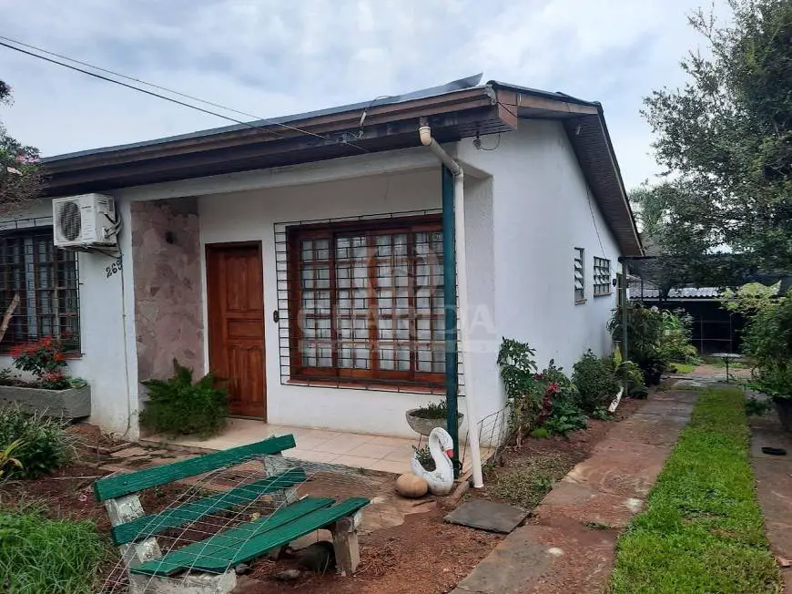 Foto 1 de Casa com 2 Quartos à venda, 168m² em Cavalhada, Porto Alegre