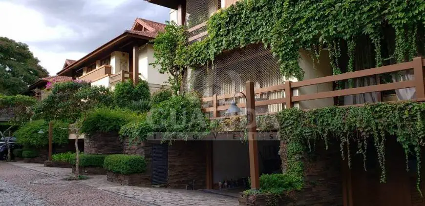 Foto 1 de Casa com 4 Quartos à venda, 388m² em Boa Vista, Porto Alegre