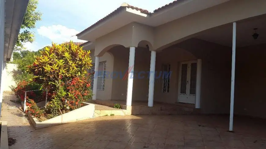 Foto 1 de Casa com 3 Quartos à venda, 392m² em , Monte Alegre do Sul