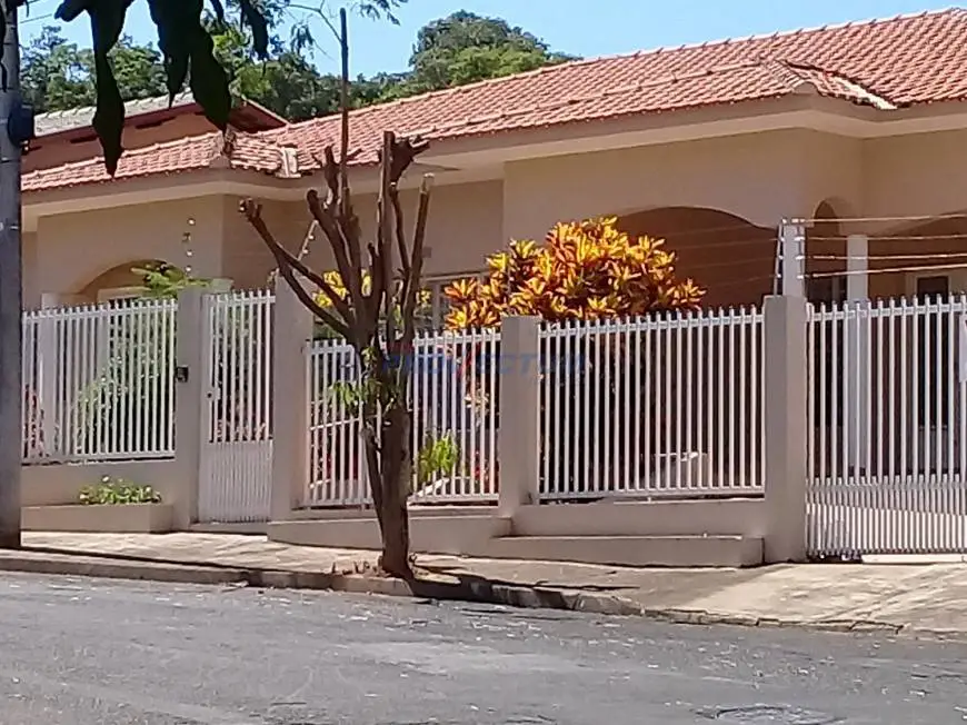 Foto 2 de Casa com 3 Quartos à venda, 392m² em , Monte Alegre do Sul