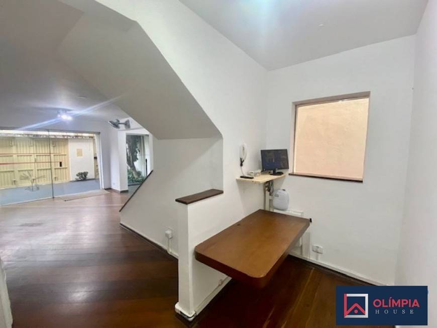 Foto 1 de Casa com 4 Quartos para alugar, 240m² em Cerqueira César, São Paulo