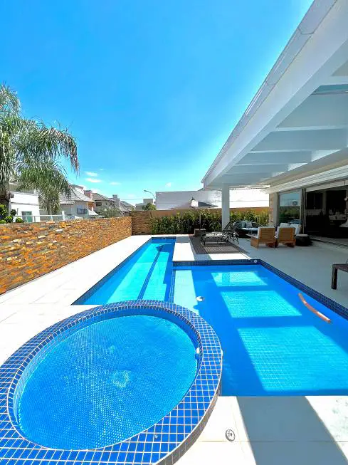 Foto 1 de Casa com 6 Quartos à venda, 500m² em Jurerê Internacional, Florianópolis
