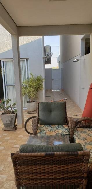 Foto 2 de Casa de Condomínio com 3 Quartos à venda, 140m² em Ribeirão do Lipa, Cuiabá