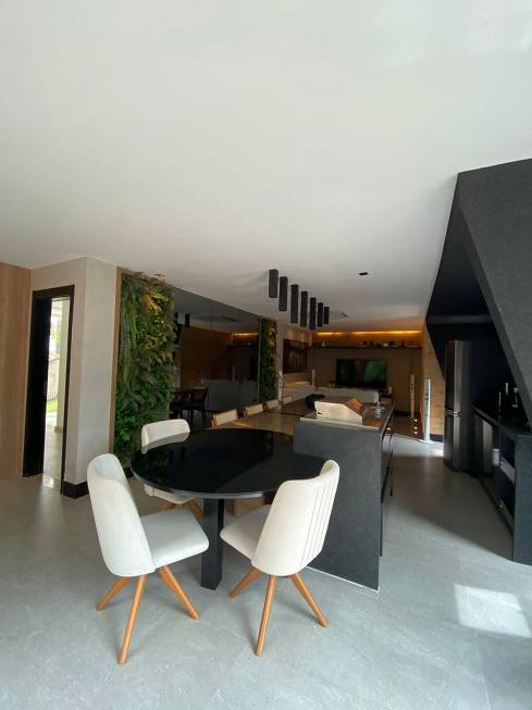 Foto 1 de Casa de Condomínio com 4 Quartos à venda, 450m² em Alphaville II, Salvador