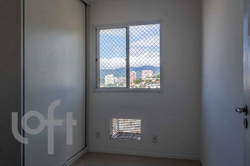 Foto 2 de Apartamento com 2 Quartos à venda, 55m² em Santíssimo, Rio de Janeiro