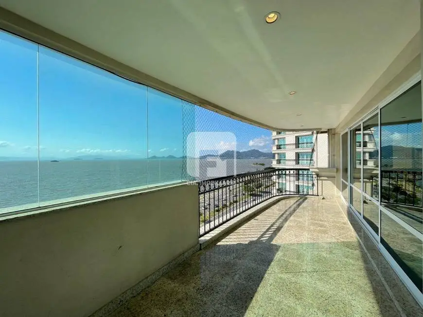 Foto 3 de Apartamento com 3 Quartos para alugar, 316m² em Beira Mar, Florianópolis
