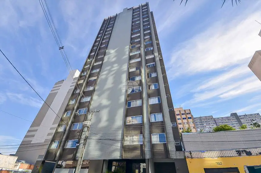 Foto 1 de Apartamento com 3 Quartos à venda, 164m² em Centro, Curitiba