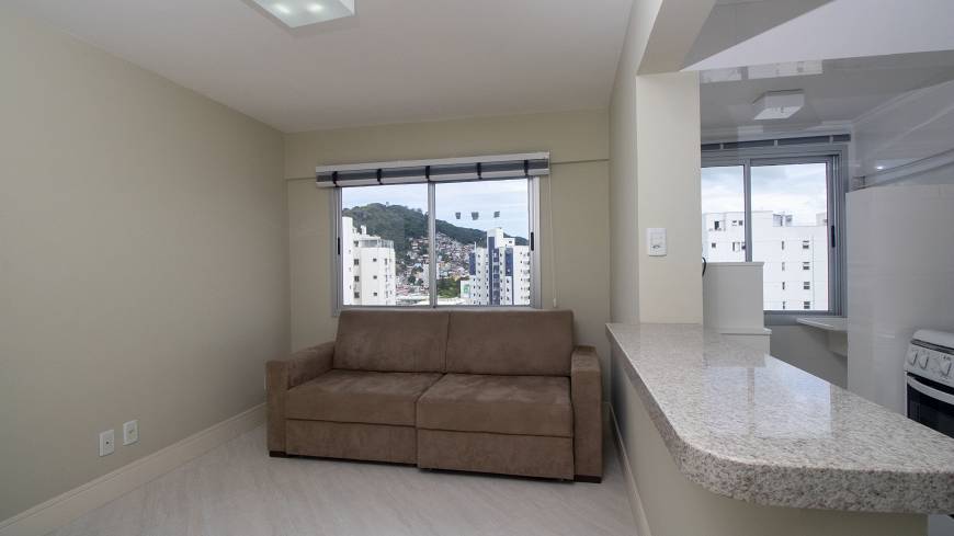 Foto 5 de Apartamento com 3 Quartos à venda, 58m² em Centro, Florianópolis