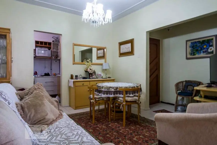 Foto 1 de Apartamento com 3 Quartos para alugar, 80m² em Centro Histórico, Porto Alegre
