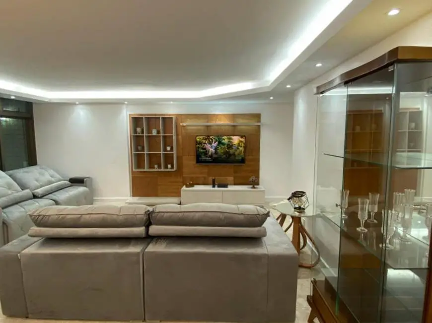 Foto 3 de Apartamento com 3 Quartos para alugar, 190m² em Recreio Dos Bandeirantes, Rio de Janeiro