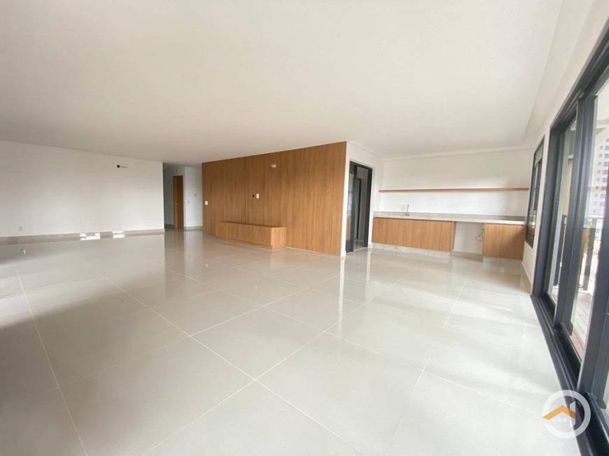 Foto 2 de Apartamento com 3 Quartos à venda, 221m² em Setor Marista, Goiânia